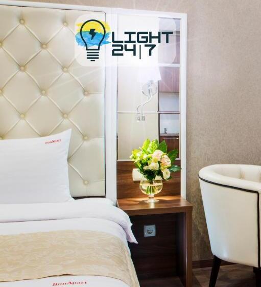 سوییت جونیور, Bonapart Hotel By Uhm