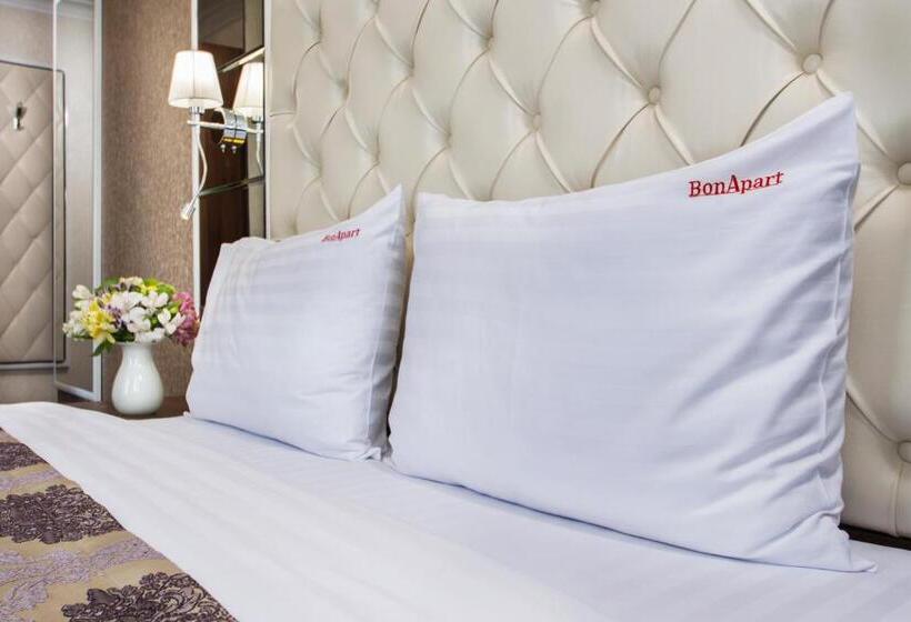 اتاق استاندارد, Bonapart Hotel By Uhm