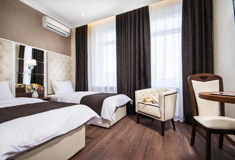 استودیوی استاندارد, Bonapart Hotel By Uhm