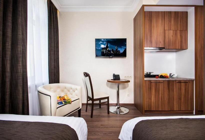 استودیوی استاندارد, Bonapart Hotel By Uhm