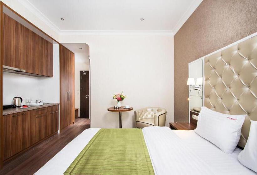 استودیوی استاندارد, Bonapart Hotel By Uhm