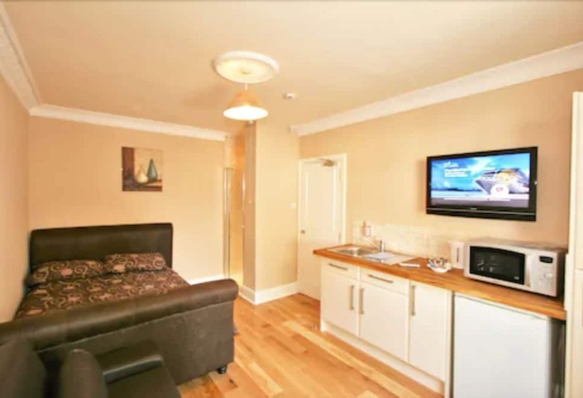 Семейный Номер, Central Studios Gloucester Road By Roomsbooked Free Parking