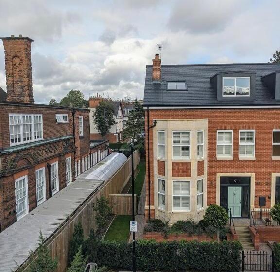 اتاق استاندارد, The Sycamore Guest House