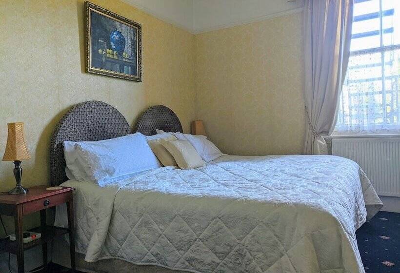 اتاق استاندارد, The Sycamore Guest House