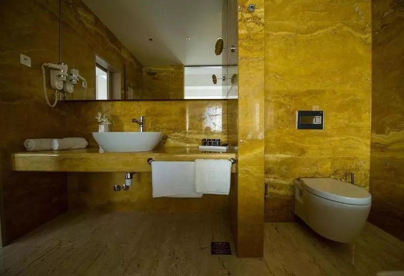 سوئیت پرزیدنت, City Hotel Mostar
