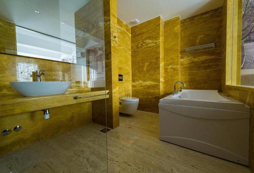 جناح رئاسى, City Hotel Mostar