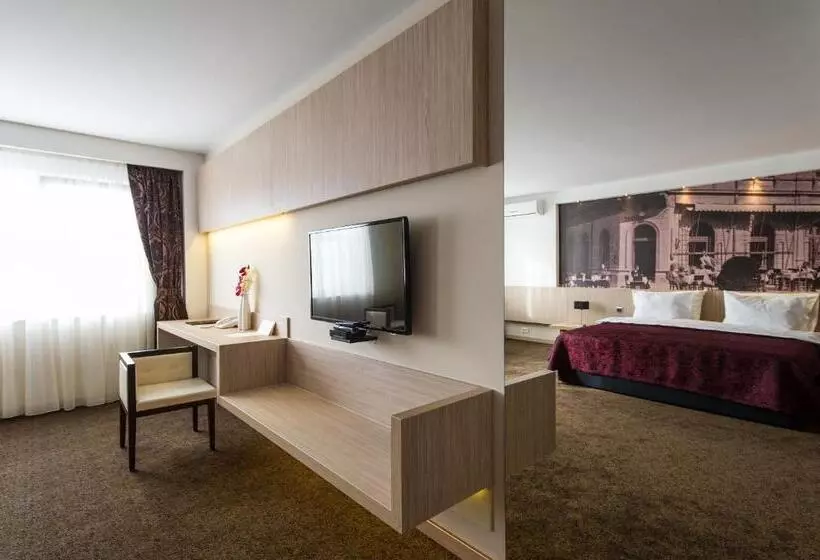 سوییت لوکس, City Hotel Mostar