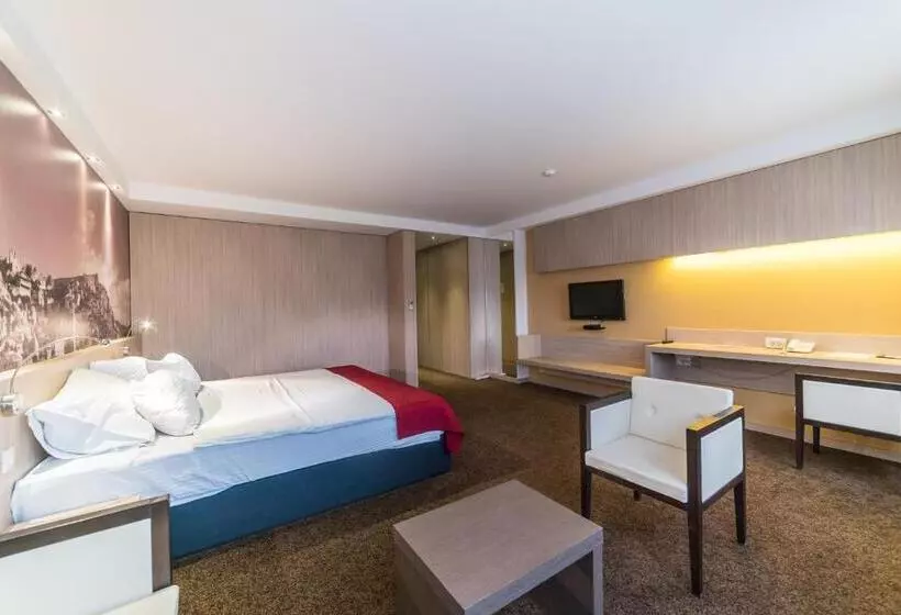 سوییت لوکس, City Hotel Mostar