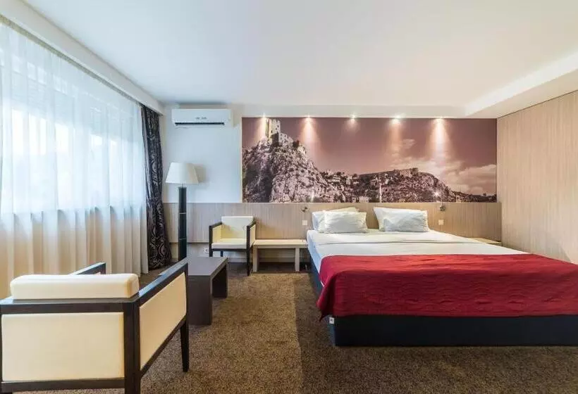 سوییت لوکس, City Hotel Mostar