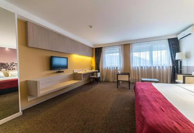 سوییت لوکس, City Hotel Mostar