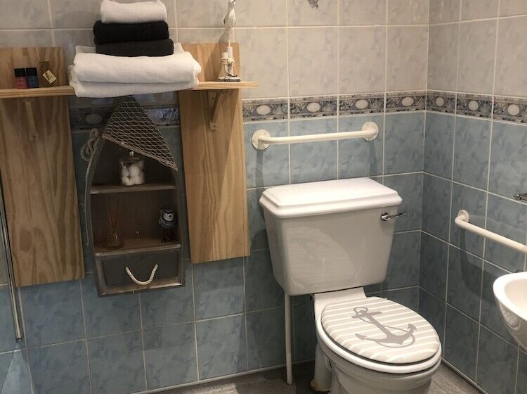 スタンダードルーム, Crown Lodge