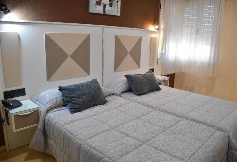 غرفة قياسية, Navarro