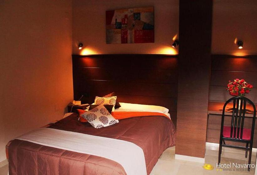 غرفة قياسية, Navarro