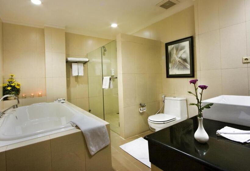 スイート, Palace