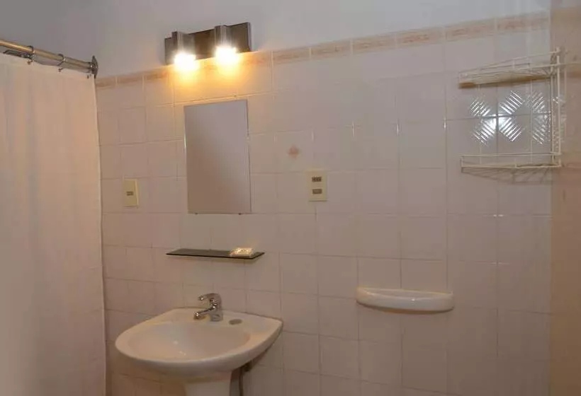 اتاق استاندارد سه نفره, Posada Del Río