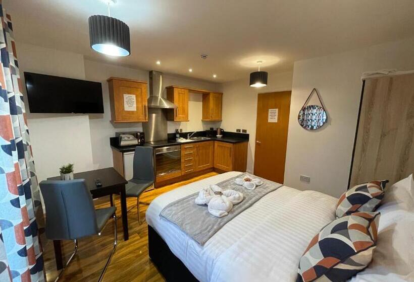 إستوديو قياسى, Quality City Leicester