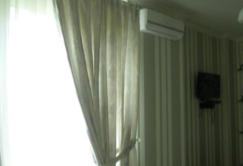 غرفة قياسية, Royal