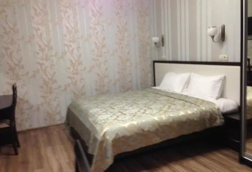スタンダードルーム, Royal