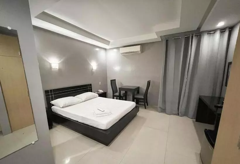 スーペリアールーム, Rumi Apartelle