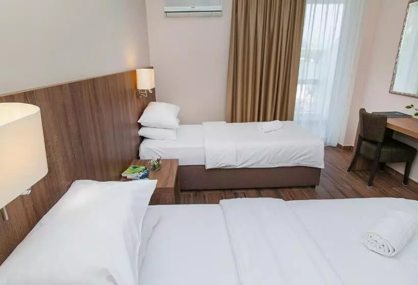 اتاق استاندارد با چشم‌انداز دریا, Sato Conference & Spa Resort