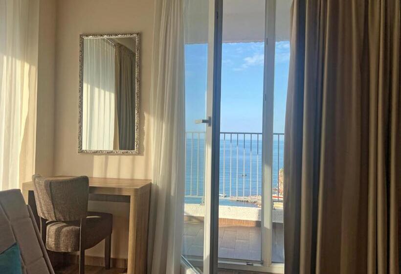 اتاق سوپریور خانوادگی با چشمانداز دریا, Sato Conference & Spa Resort