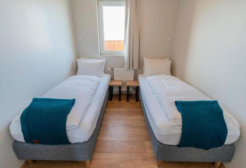 آپارتمان 2 خوابه, Stracta