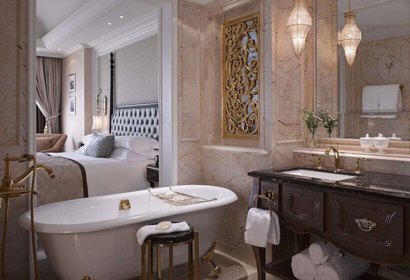 غرفة ديلوكس مطلّة علي البحر, The Castle Hotel, A Luxury Collection Hotel, Dalian