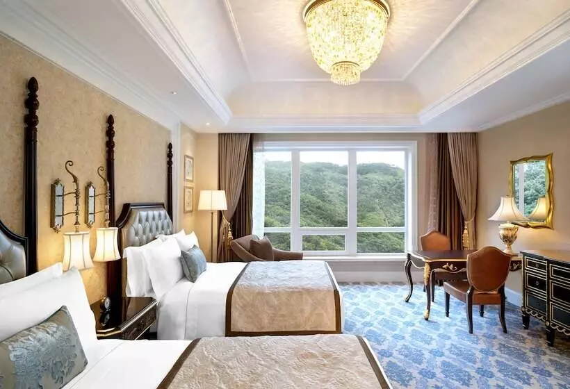 マウンテンビューデラックスルーム, The Castle Hotel, A Luxury Collection Hotel, Dalian