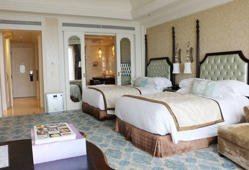 غرفة ديلوكس مطلّة علي البحر, The Castle Hotel, A Luxury Collection Hotel, Dalian