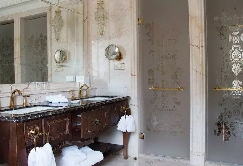 スイート（家族用）, The Castle Hotel, A Luxury Collection Hotel, Dalian