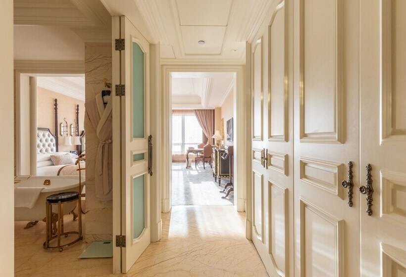 غرفة ديلوكس مطلّة علي البحر, The Castle Hotel, A Luxury Collection Hotel, Dalian