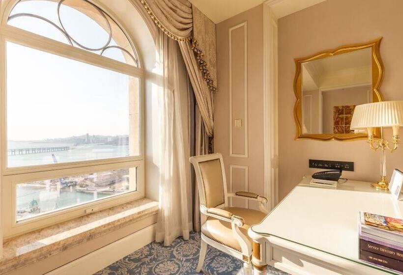 غرفة قياسية مطلّة علي البحر, The Castle Hotel, A Luxury Collection Hotel, Dalian