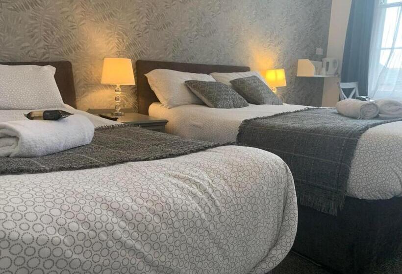 Семейный Номер, The Jubilee Hotel East With Spa Facilities