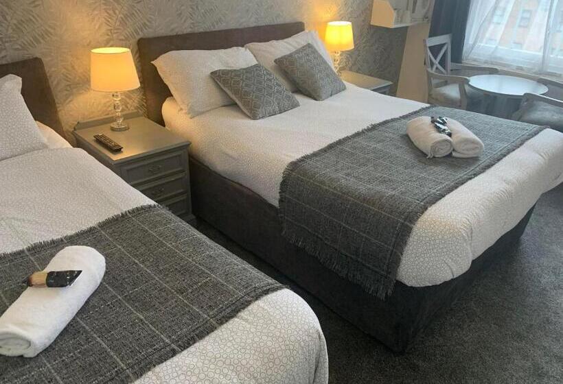 Семейный Номер, The Jubilee Hotel East With Spa Facilities