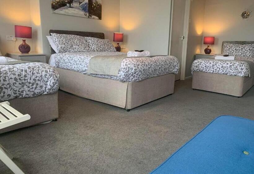 Семейный Номер Вид на Море, The Jubilee Hotel East With Spa Facilities