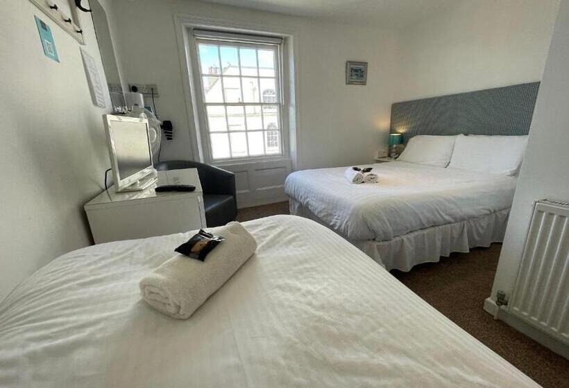 Семейный Номер, The Jubilee Hotel East With Spa Facilities