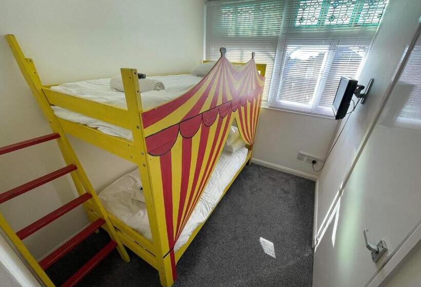 Семейный Номер, The Jubilee Hotel East With Spa Facilities