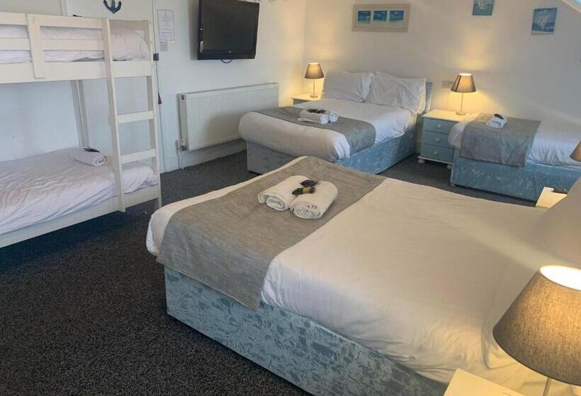 Семейный Номер, The Jubilee Hotel East With Spa Facilities