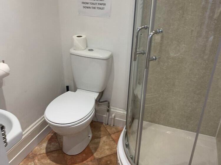 Одноместный Номер Basic, The Jubilee Hotel East With Spa Facilities