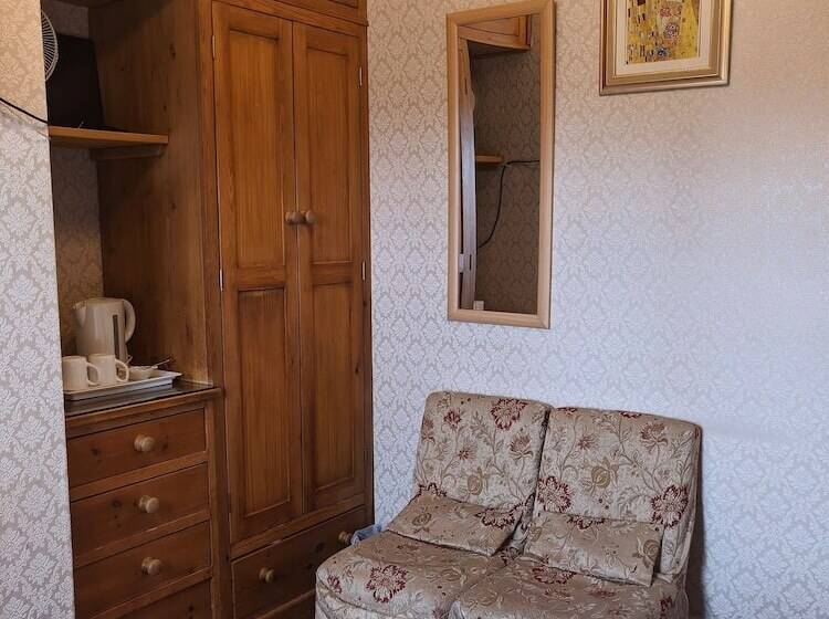 اتاق استاندارد, The Sycamore Guest House