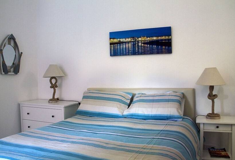 غرفة قياسية سرير كينج, Timrick Lodge