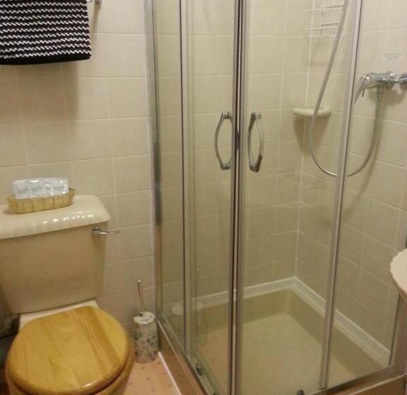 חדר בסיסי, Windsor