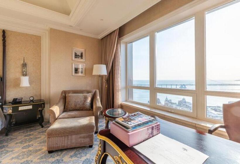غرفة ديلوكس سرير كينج, The Castle Hotel, A Luxury Collection Hotel, Dalian