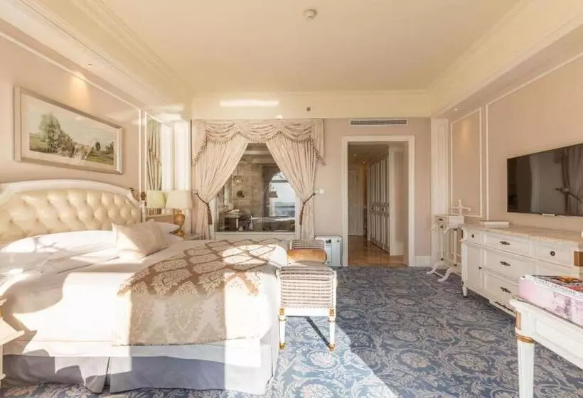 キングサイズベッドのスタンダードルーム, The Castle Hotel, A Luxury Collection Hotel, Dalian