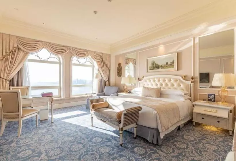 キングサイズベッドのスタンダードルーム, The Castle Hotel, A Luxury Collection Hotel, Dalian
