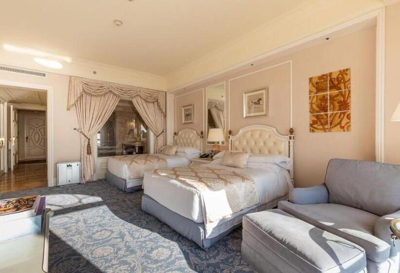 غرفة قياسية مطلّة علي البحر, The Castle Hotel, A Luxury Collection Hotel, Dalian