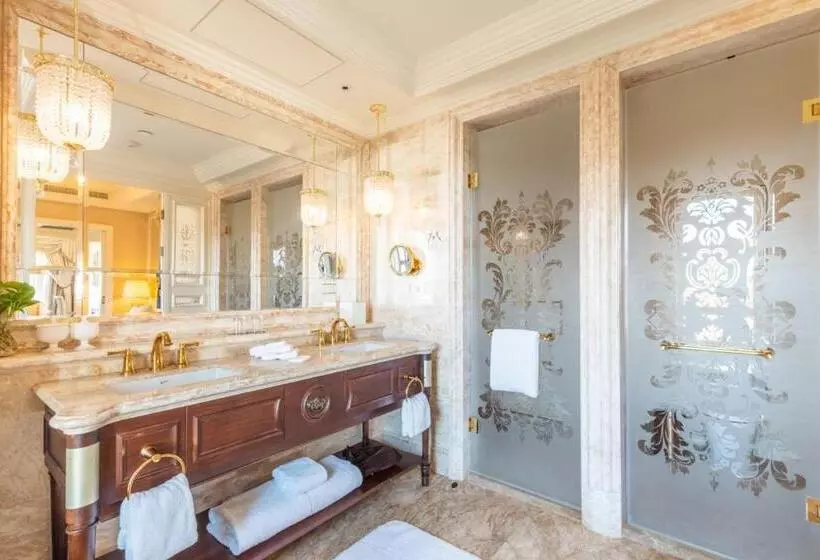 スイート（家族用）, The Castle Hotel, A Luxury Collection Hotel, Dalian