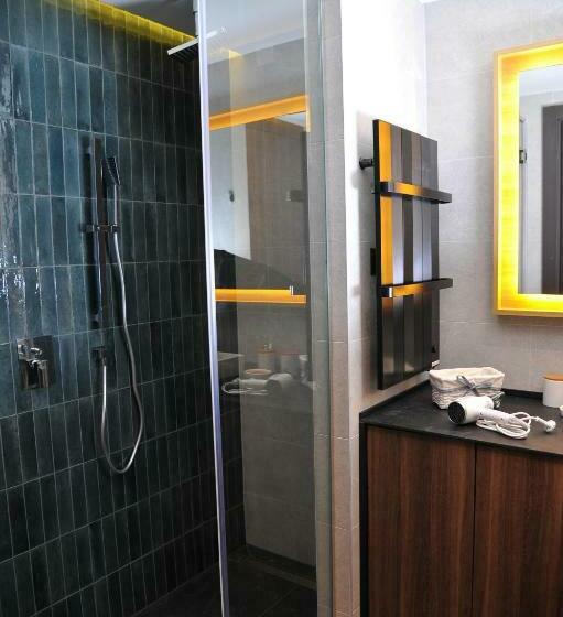 آپارتمان دوبلکس 1 خوابه, Family Apart Woodside