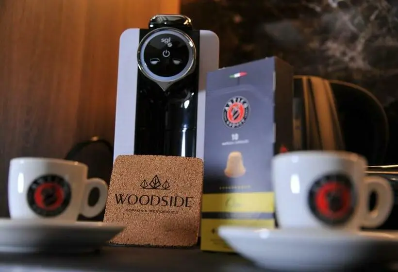 استودیو خانوادگی, Family Apart Woodside