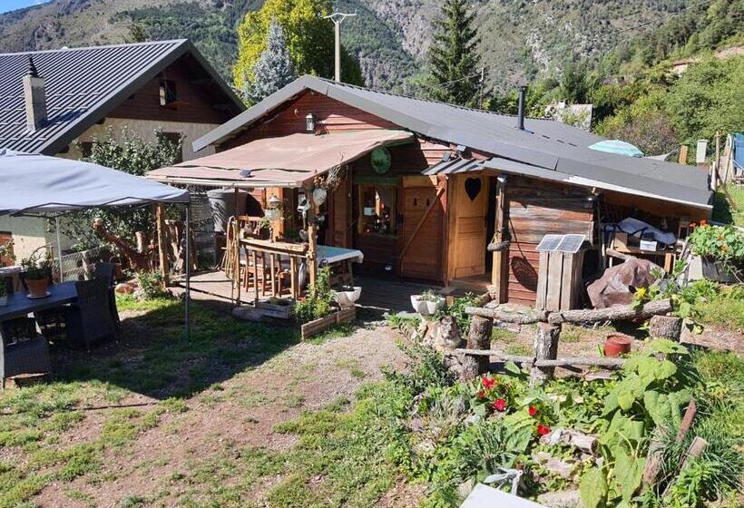 スタンダードルーム, La Cabane, Petite Chambre Agréable Chez L Habitant, Maison Toute En Bois